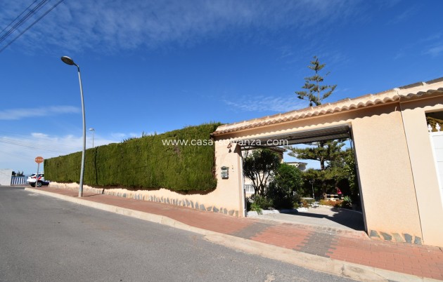 Reventa - Villa - Orihuela Costa - Los Balcones