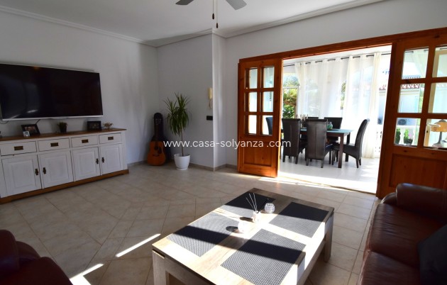 Reventa - Villa - Orihuela Costa - Los Balcones