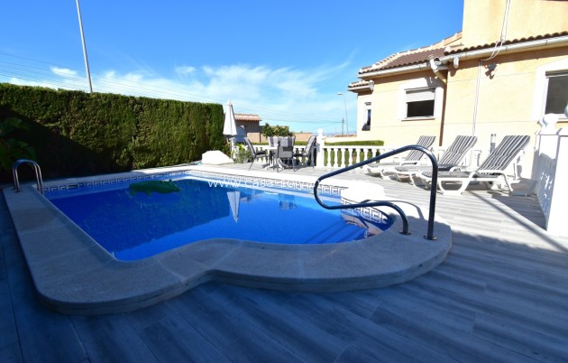 Reventa - Villa - Orihuela Costa - Los Balcones