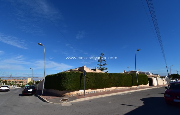 Reventa - Villa - Orihuela Costa - Los Balcones