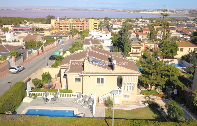 Reventa - Villa - Orihuela Costa - Los Balcones