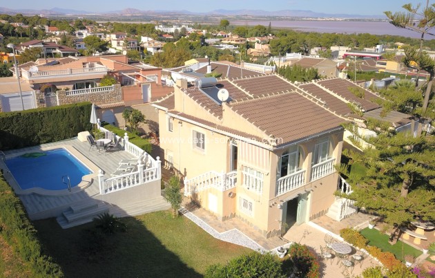 Reventa - Villa - Orihuela Costa - Los Balcones
