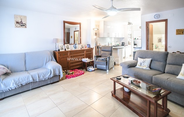 Reventa - Apartamento / piso - ORIHUELA COSTA - Los Balcones