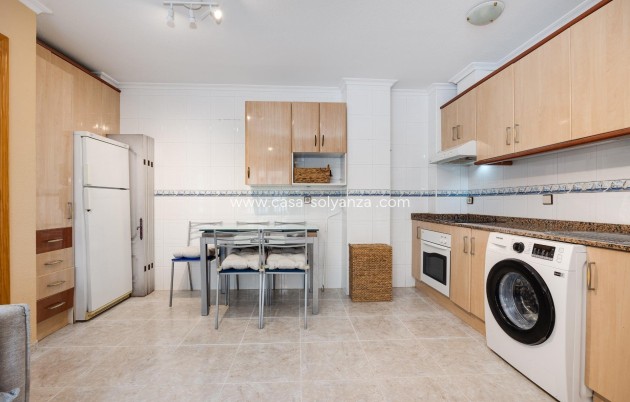 Reventa - Apartamento / piso - Torrevieja - Center