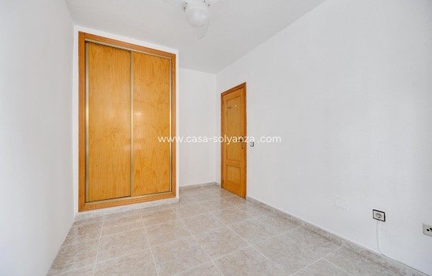 Reventa - Apartamento / piso - Torrevieja - Center