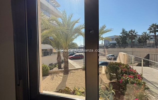 Reventa - Apartamento / piso - Orihuela - Villamartin