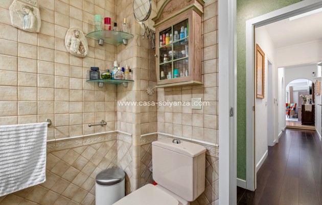 Resale - Apartment / flat - Torrevieja