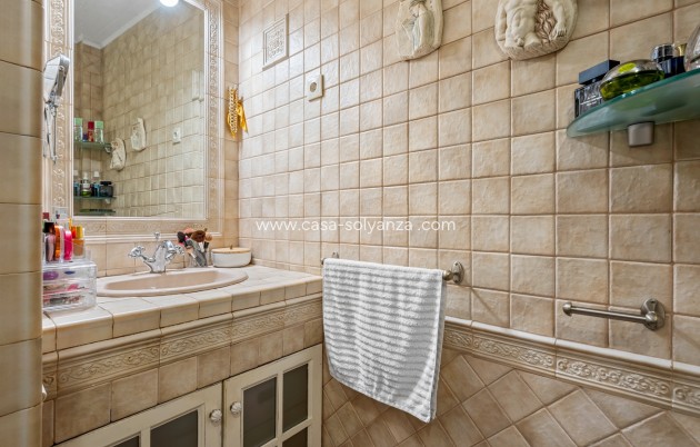 Resale - Apartment / flat - Torrevieja