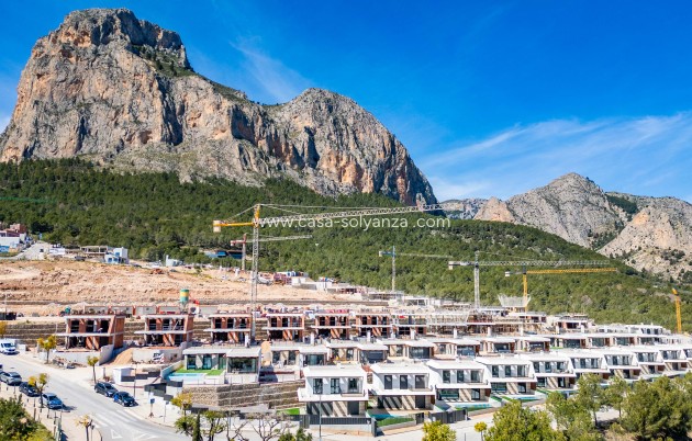 Neue Gebäude - Villa - Polop