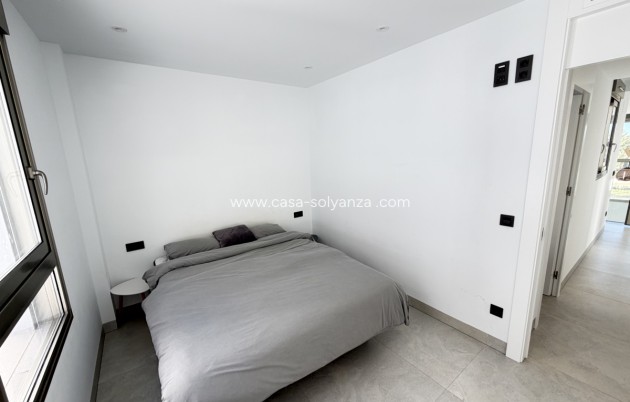 Reventa - Villa - Villamartin - Villamartín