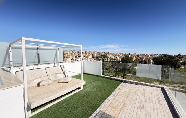 Reventa - Villa - Villamartin - Villamartín