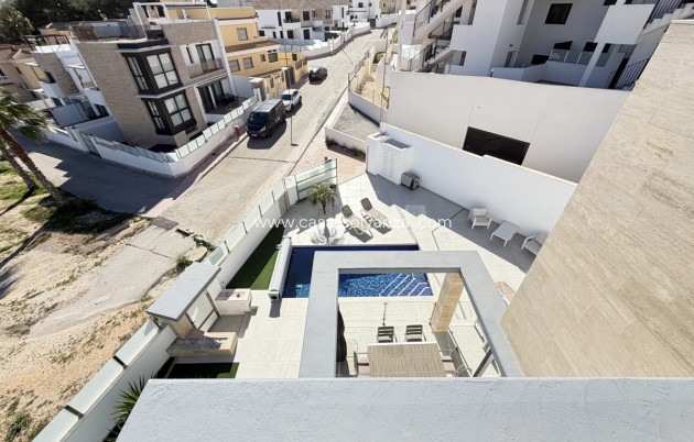 Reventa - Villa - Villamartin - Villamartín