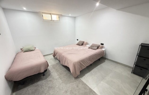 Reventa - Villa - Villamartin - Villamartín