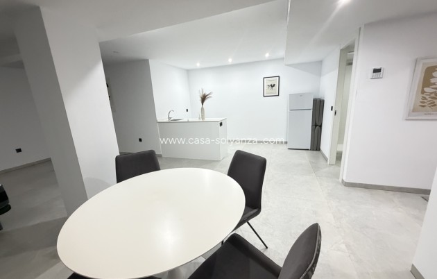 Reventa - Villa - Villamartin - Villamartín