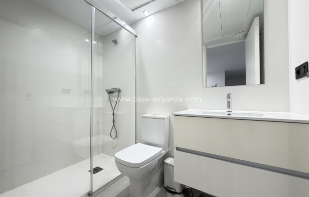 Reventa - Villa - Villamartin - Villamartín