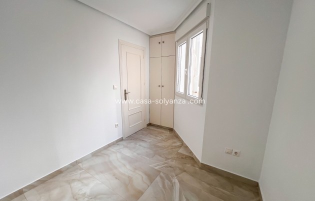 Wiederverkauf - Wohnung - Torrevieja