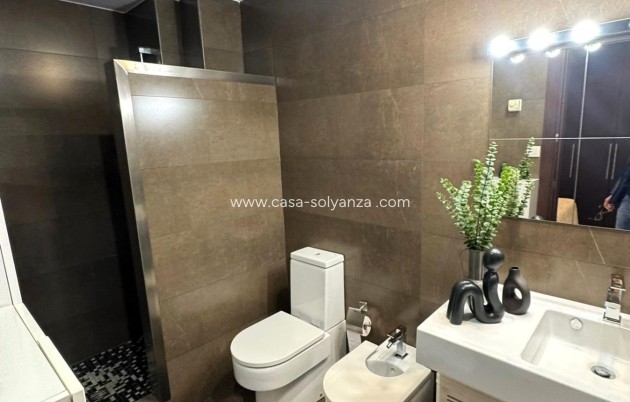 Reventa - Apartamento / piso - Torrevieja - Center