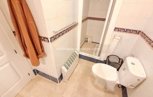 Reventa - Apartamento / piso - Villamartin - Costa Blanca