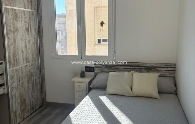 Reventa - Apartamento / piso - Torrevieja - Center