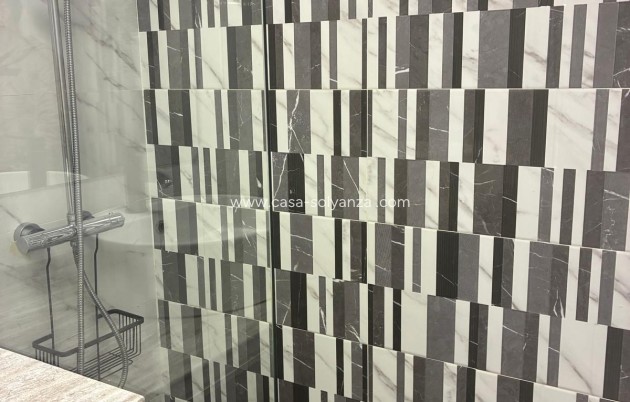 Reventa - Apartamento / piso - Torrevieja - Center