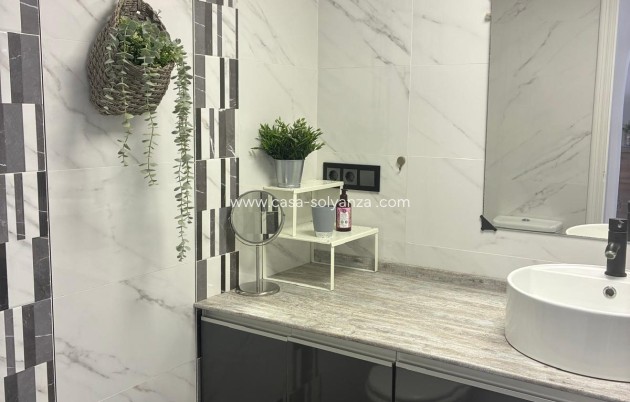 Reventa - Apartamento / piso - Torrevieja - Center