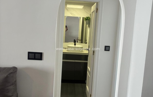 Reventa - Apartamento / piso - Torrevieja - Center