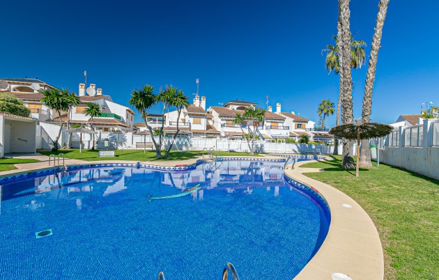 Reventa - Villa - Mil Palmeras - Riomar