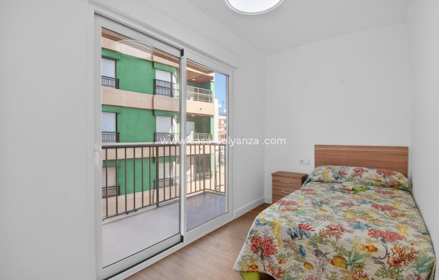 Reventa - Apartamento / piso - Torrevieja - Playa del Cura