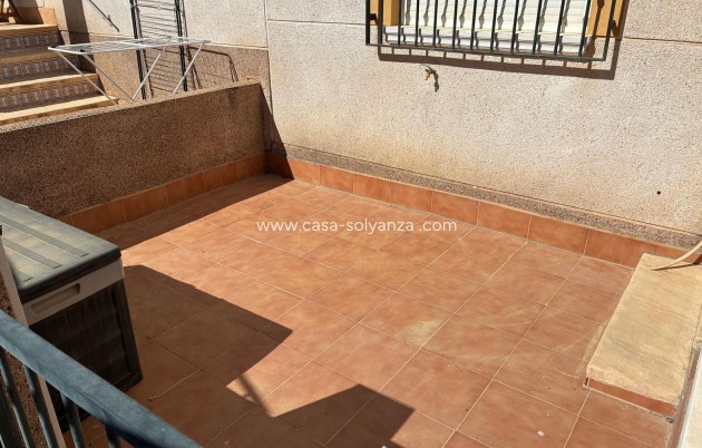 Reventa - Apartamento / piso - Algorfa