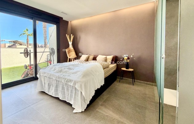 Reventa - Villa - San Miguel de Salinas - Bellavista