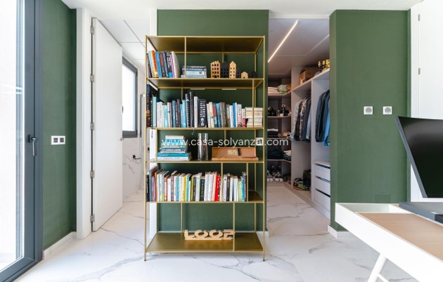 Reventa - Villa - San Miguel de Salinas - Bellavista