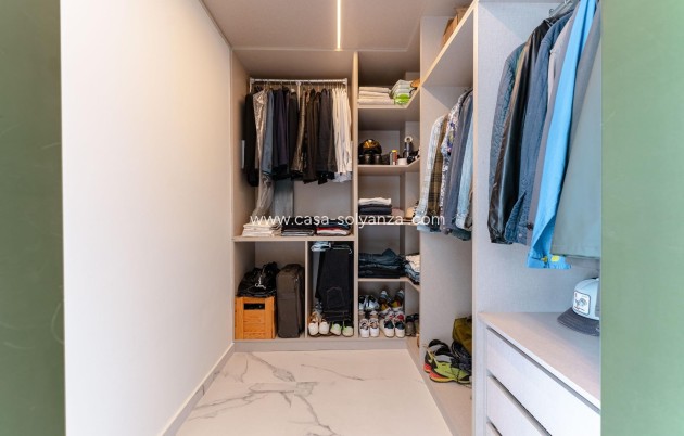 Reventa - Villa - San Miguel de Salinas - Bellavista