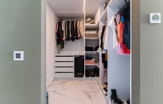 Reventa - Villa - San Miguel de Salinas - Bellavista