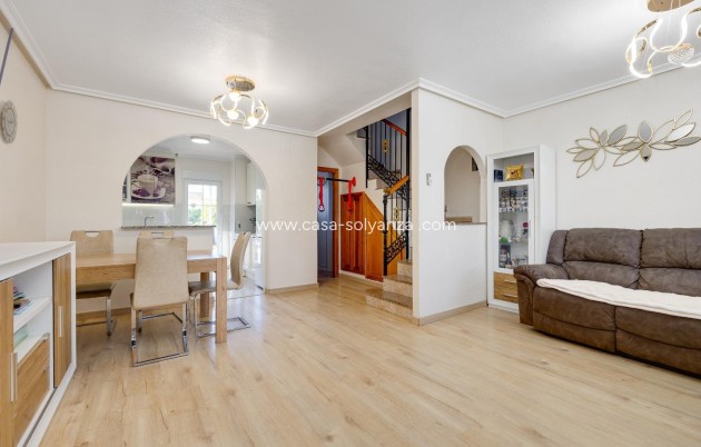 Reventa - Adosado - Torrevieja - Aguas nuevas