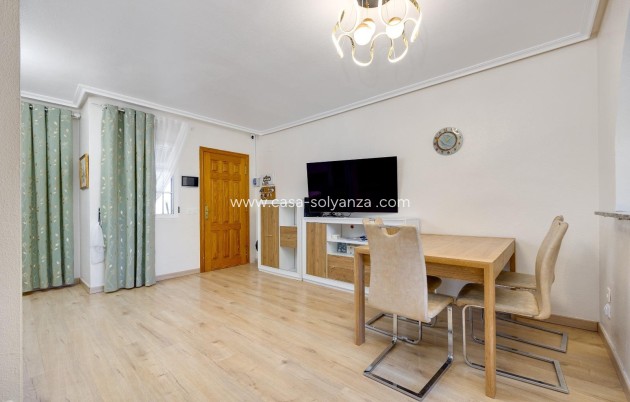 Reventa - Adosado - Torrevieja - Aguas nuevas