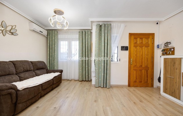 Reventa - Adosado - Torrevieja - Aguas nuevas