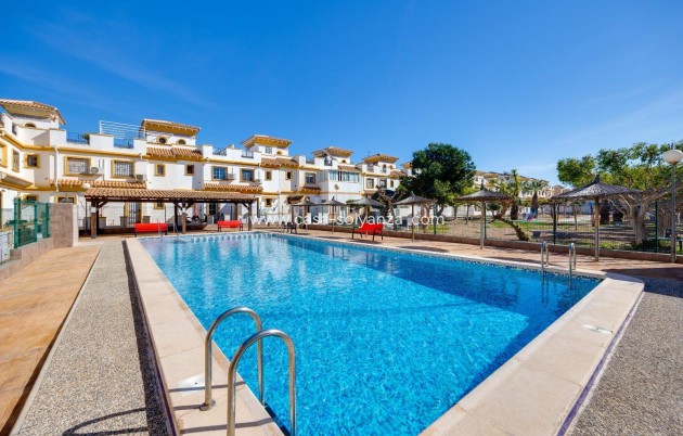 Reventa - Adosado - Torrevieja - Aguas nuevas