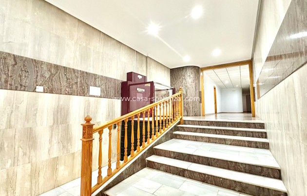 Reventa - Apartamento / piso - Torrevieja - Center