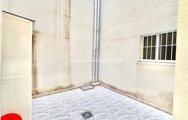 Reventa - Apartamento / piso - Torrevieja - Center