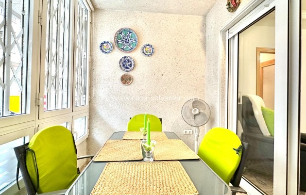 Reventa - Apartamento / piso - Torrevieja - Center