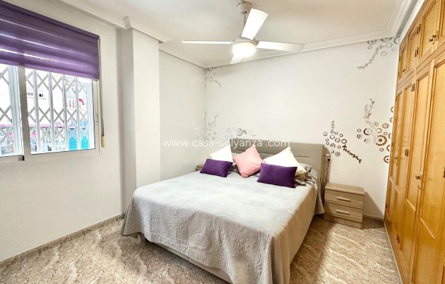 Reventa - Apartamento / piso - Torrevieja - Center