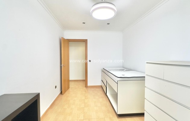 Reventa - Apartamento / piso - Torrevieja - Center