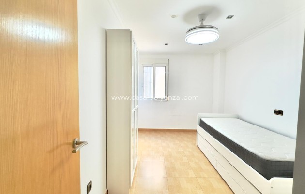 Reventa - Apartamento / piso - Torrevieja - Center