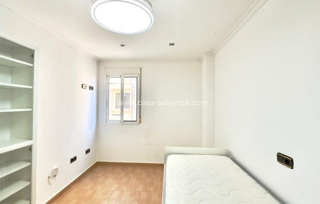 Reventa - Apartamento / piso - Torrevieja - Center