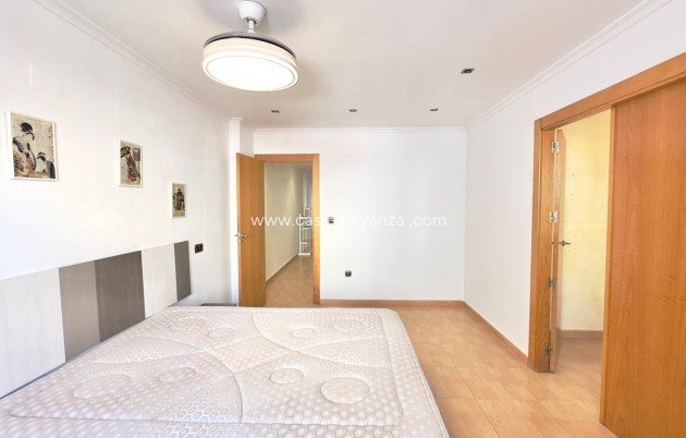 Reventa - Apartamento / piso - Torrevieja - Center