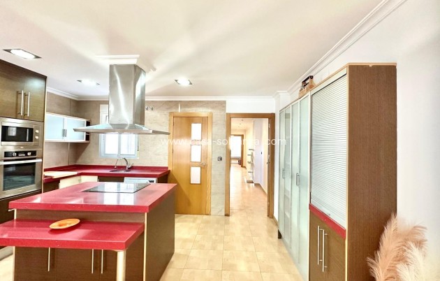 Reventa - Apartamento / piso - Torrevieja - Center