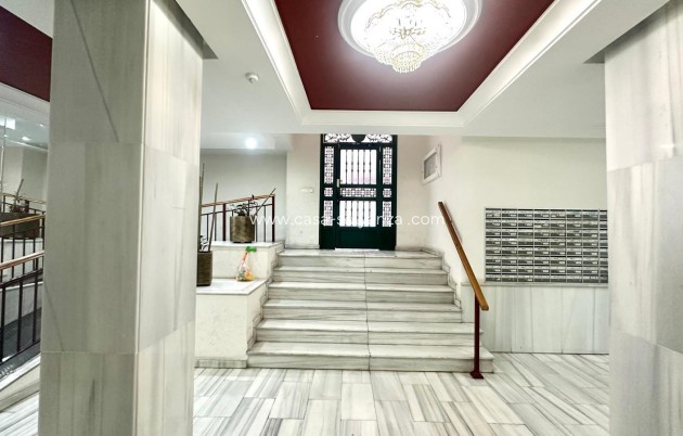 Reventa - Apartamento / piso - Torrevieja - Center