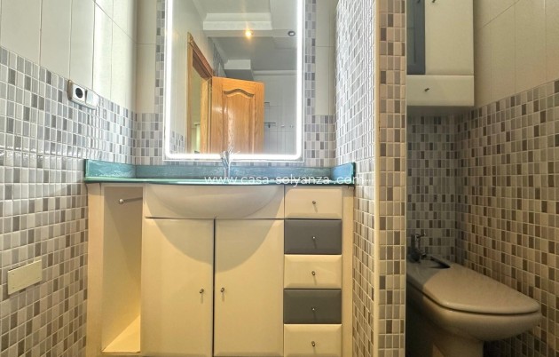 Wiederverkauf - Wohnung - Torrevieja