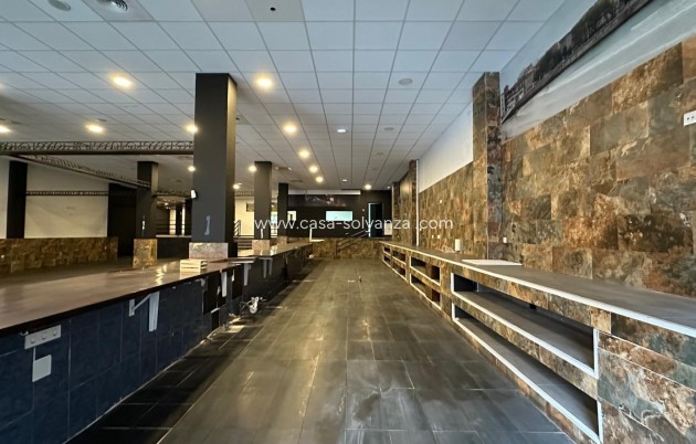 Reventa - Comercial - Torrevieja - Paseo Maritimo