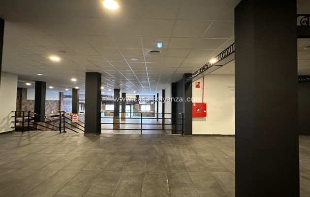 Reventa - Comercial - Torrevieja - Paseo Maritimo